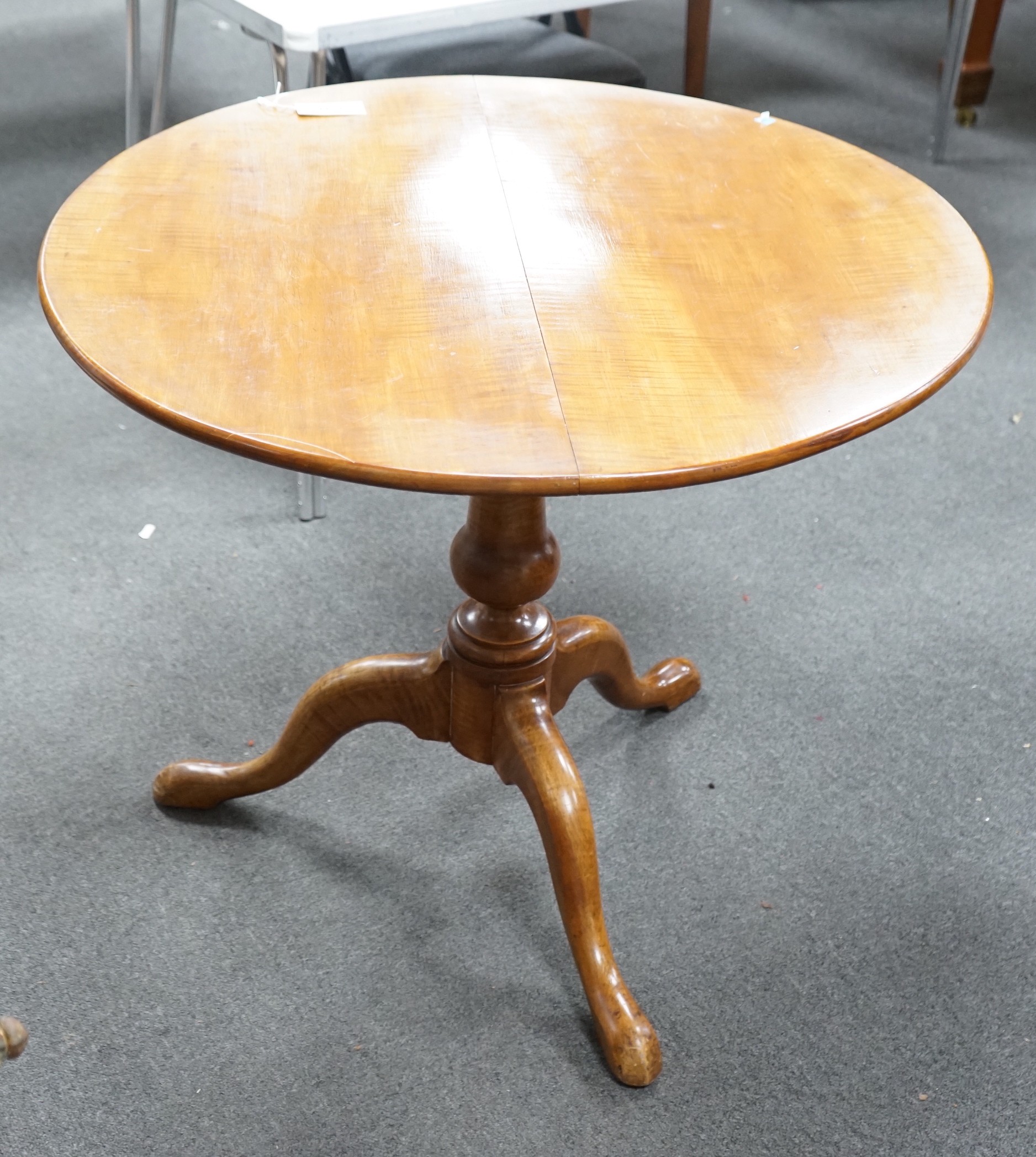 A Victorian circular satin birch tilt top tea table with bird cage action, diameter 84cm, height 70cm